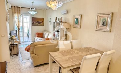 Resale - Apartment / flat -
Torrevieja - Nueva Torrevieja - Aguas Nuevas