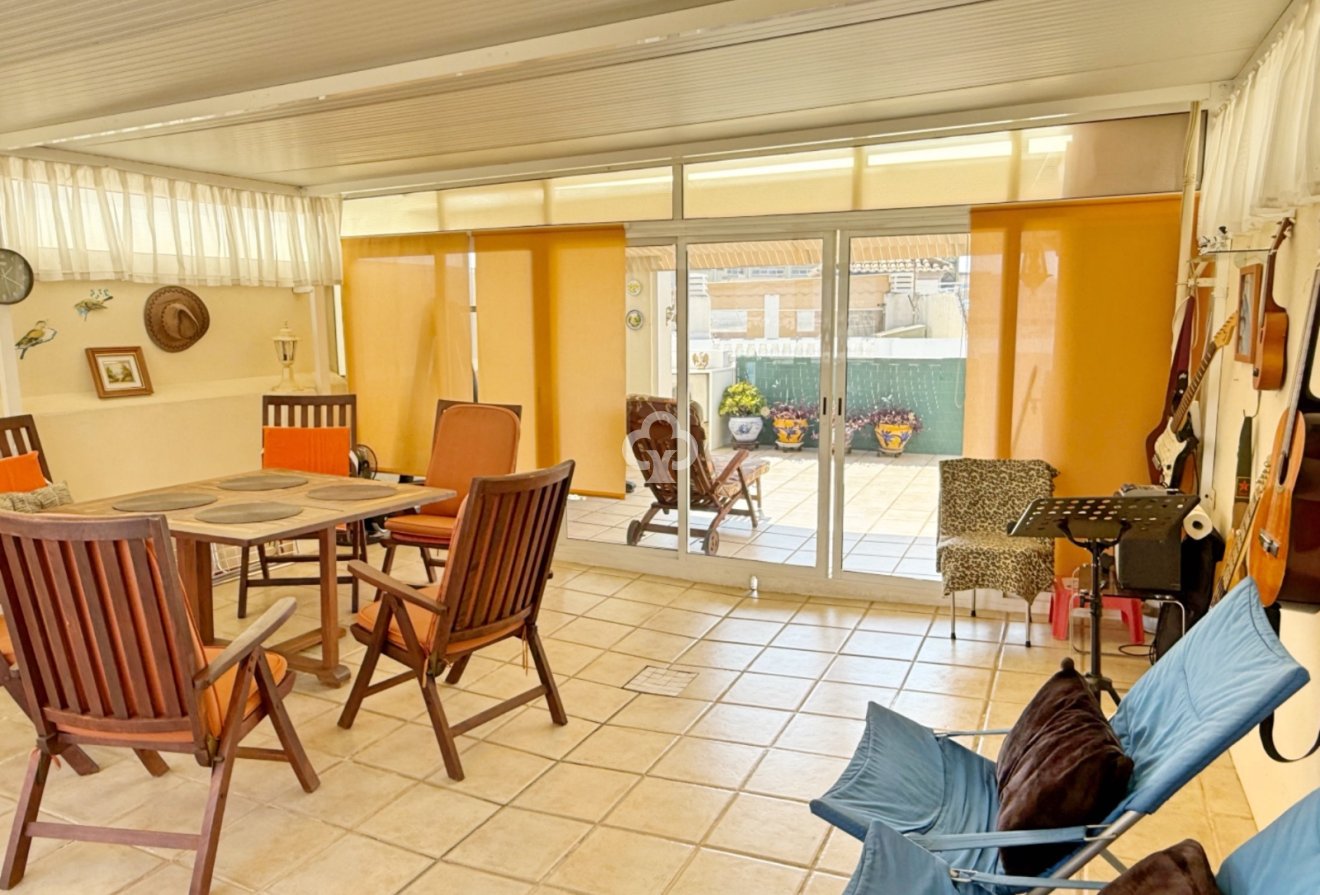 Resale - Apartment / flat -
Torrevieja - Nueva Torrevieja - Aguas Nuevas