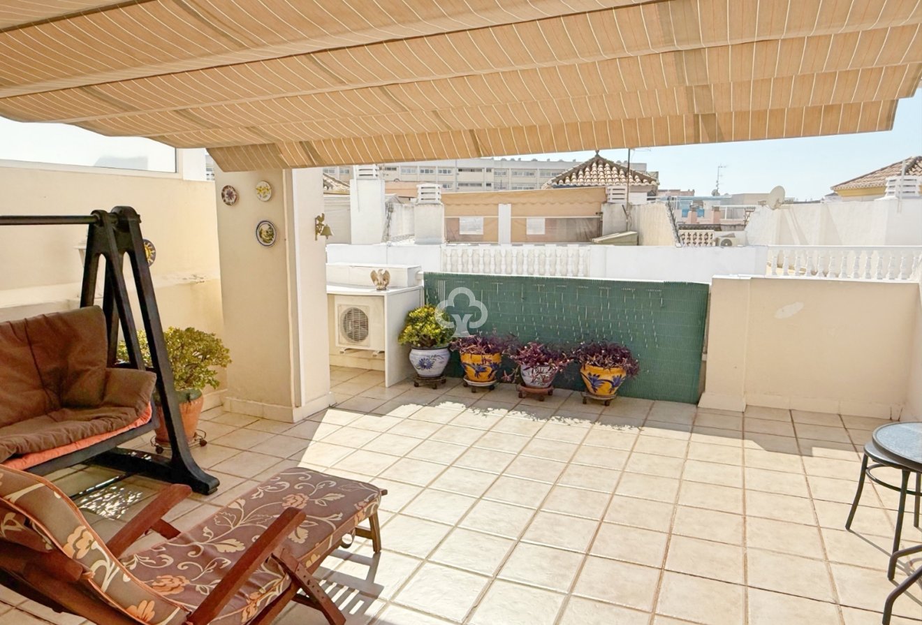 Resale - Apartment / flat -
Torrevieja - Nueva Torrevieja - Aguas Nuevas
