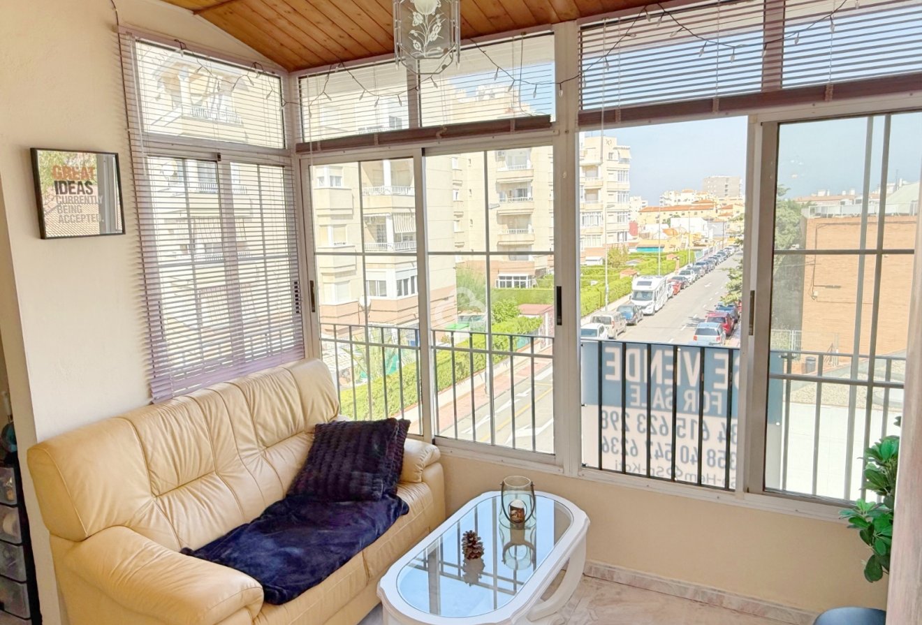 Resale - Apartment / flat -
Torrevieja - Nueva Torrevieja - Aguas Nuevas