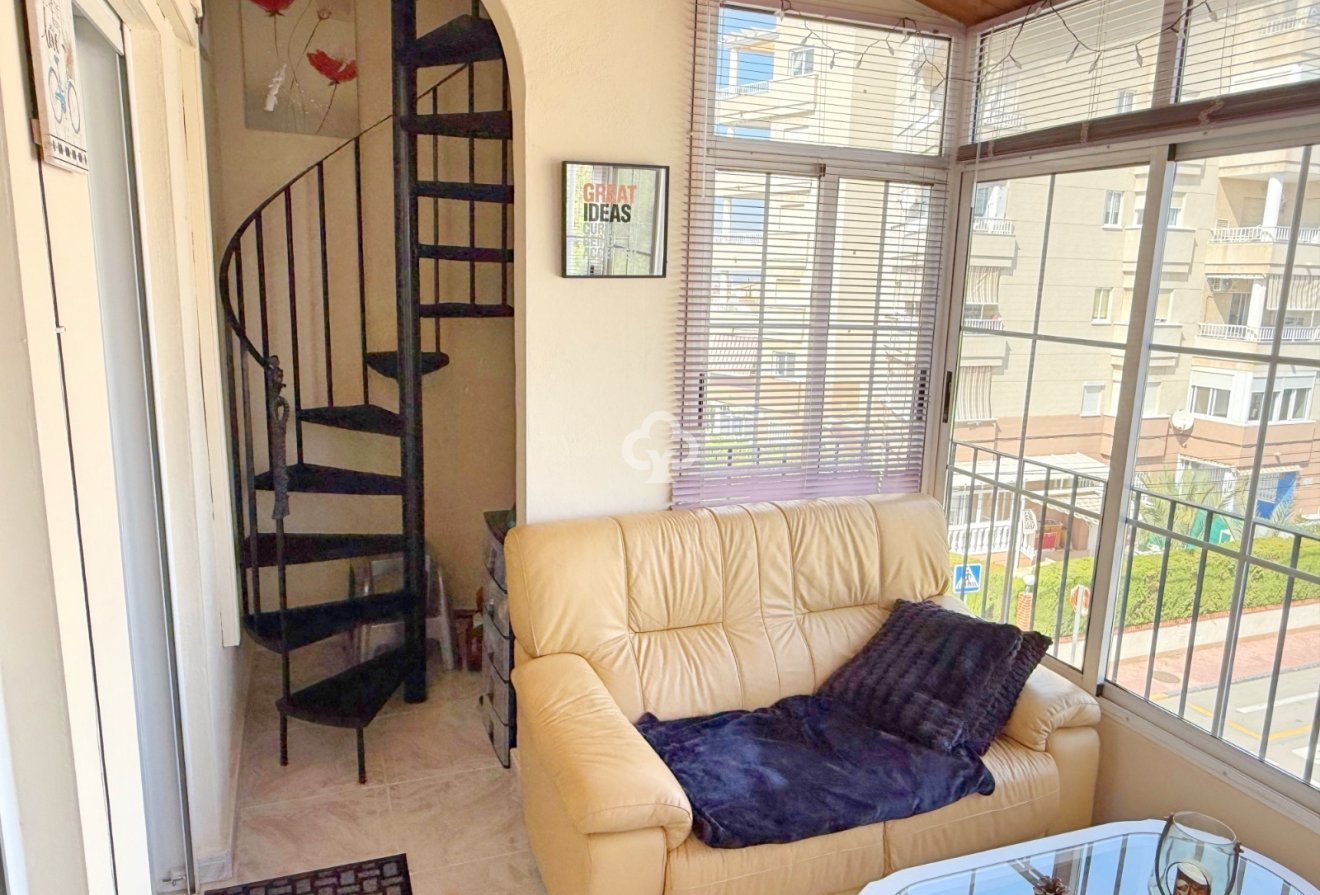 Resale - Apartment / flat -
Torrevieja - Nueva Torrevieja - Aguas Nuevas