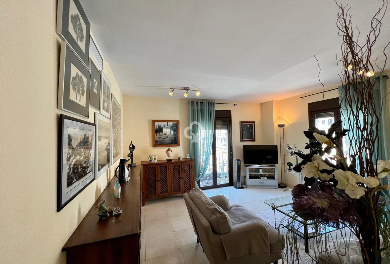 Resale - Apartament -
Fuengirola - Los Boliches