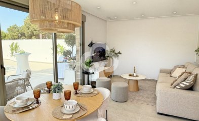 Obra nueva - Villa -
Pilar de la Horadada