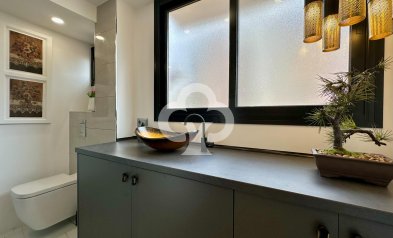 Resale - Apartament -
Fuengirola - 1ª Línea de playa