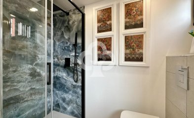 Resale - Apartament -
Fuengirola - 1ª Línea de playa