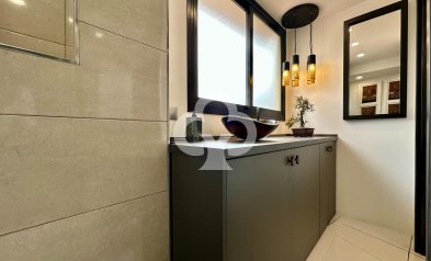 Resale - Apartament -
Fuengirola - 1ª Línea de playa