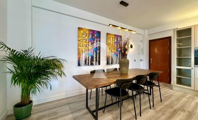 Resale - Apartament -
Fuengirola - 1ª Línea de playa