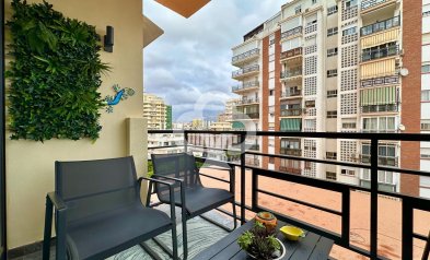 Resale - Apartament -
Fuengirola - 1ª Línea de playa