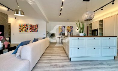 Resale - Apartament -
Fuengirola - 1ª Línea de playa