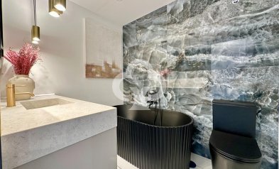 Resale - Apartament -
Fuengirola - 1ª Línea de playa