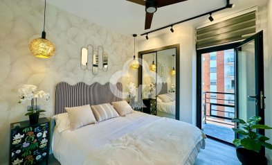 Resale - Apartament -
Fuengirola - 1ª Línea de playa