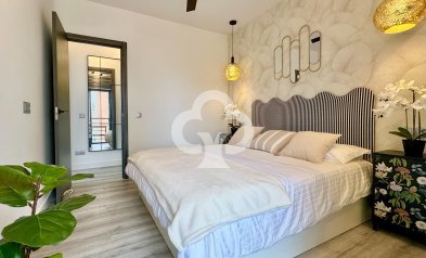 Resale - Apartament -
Fuengirola - 1ª Línea de playa