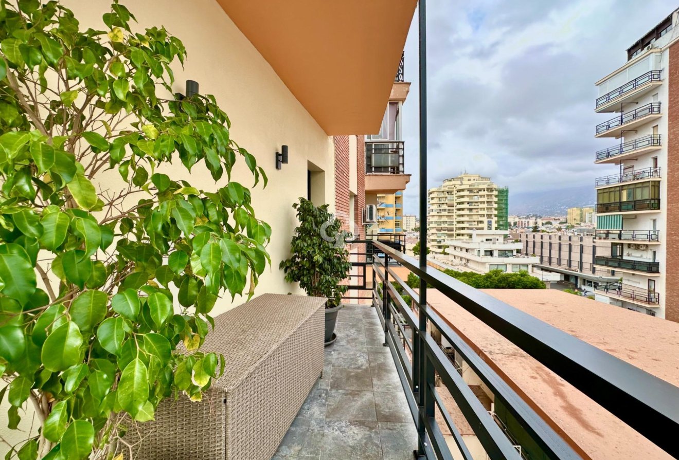 Resale - Apartament -
Fuengirola - 1ª Línea de playa