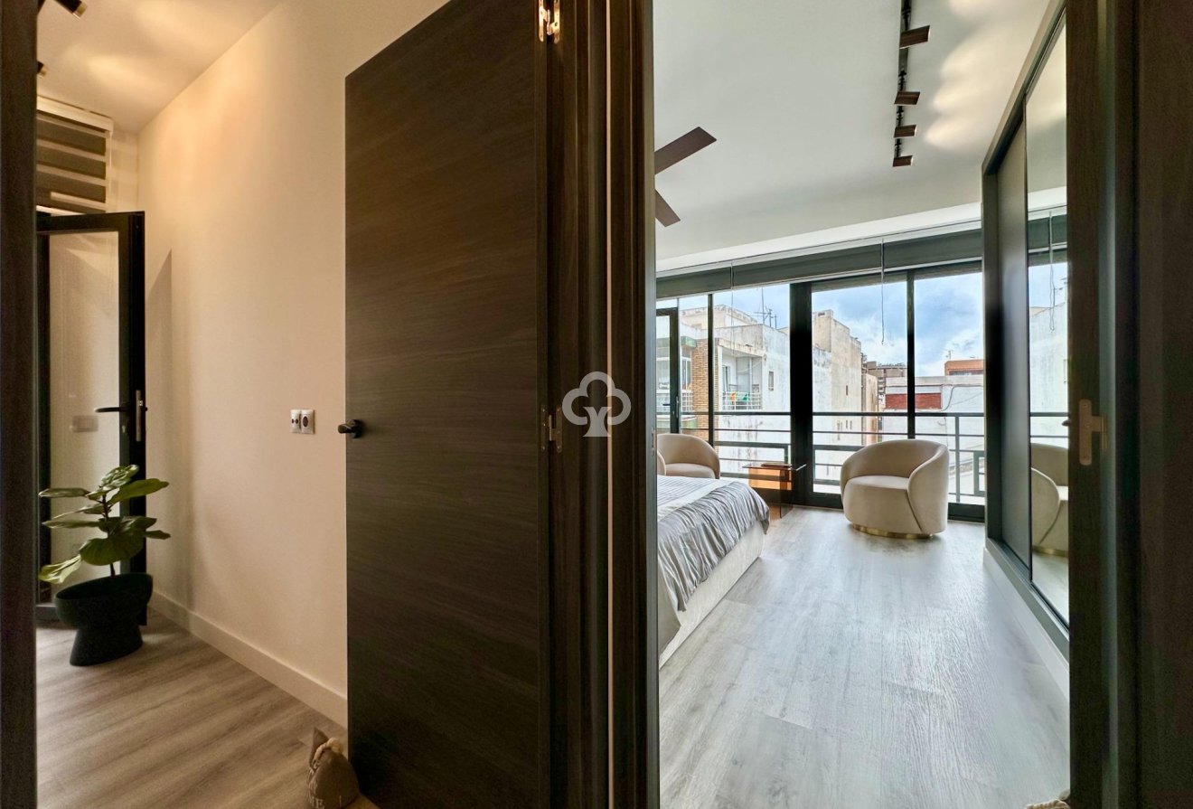 Resale - Apartament -
Fuengirola - 1ª Línea de playa