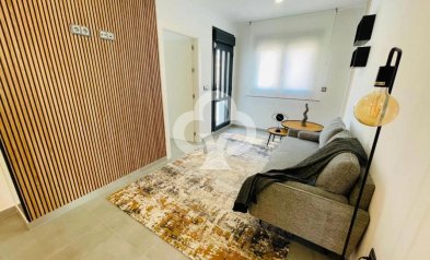 New Build - Chalet independiente -
Torrevieja - Calle Áncora