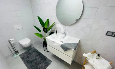 New Build - Chalet independiente -
Torrevieja - Calle Áncora