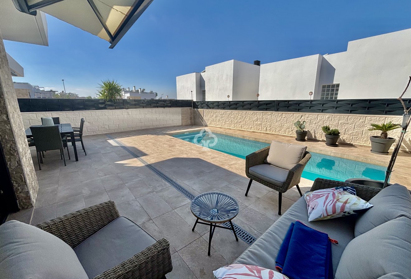 Nybyggnation - Villa -
Benijofar