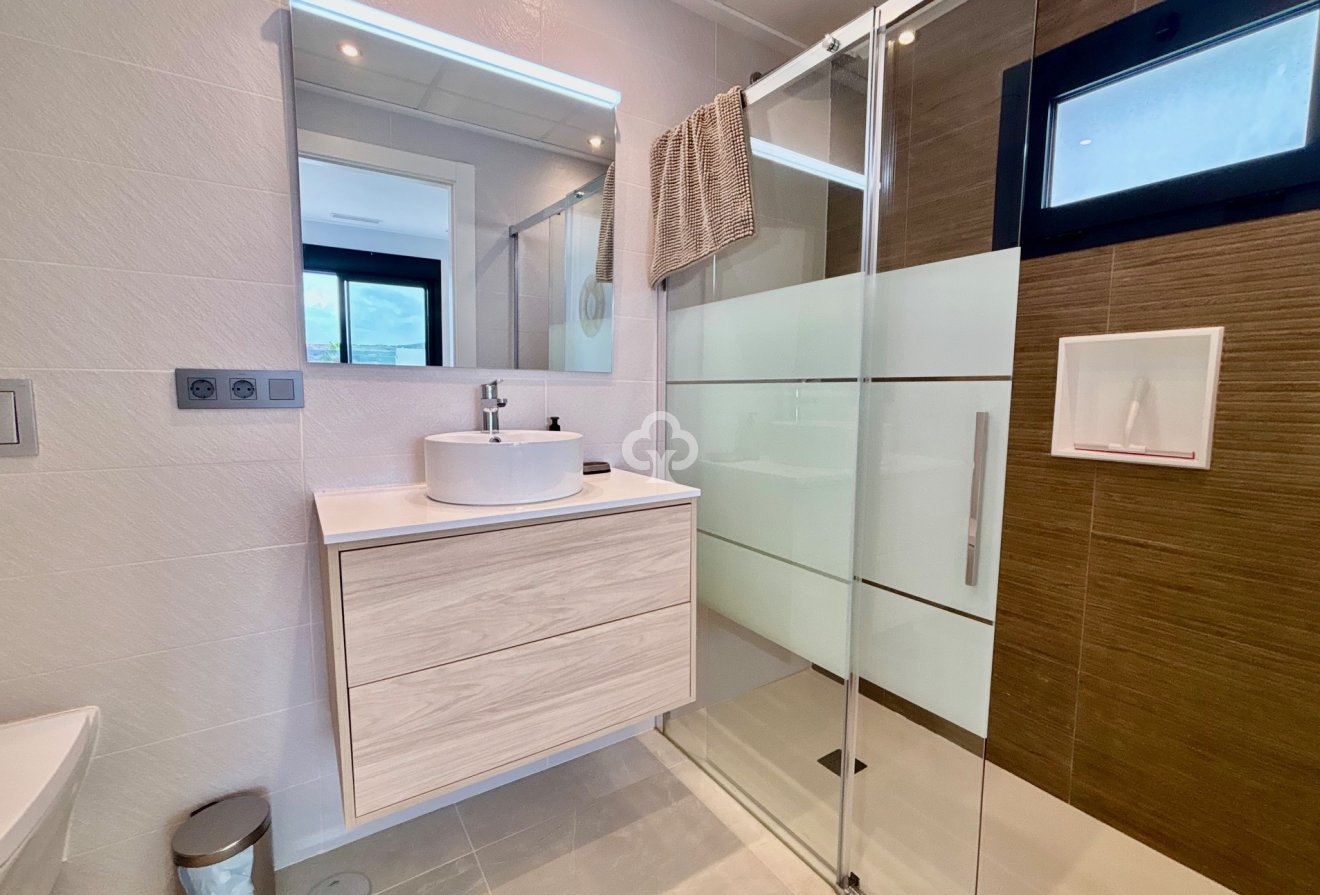 Nybyggnation - Villa -
Benijofar