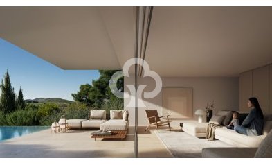 Uudiskohde - Chalet independiente -
Estepona