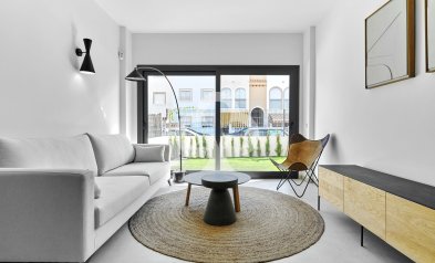 New Build - Bungalows -
Torrevieja - 03185, Calle Ramón Rubial, 30