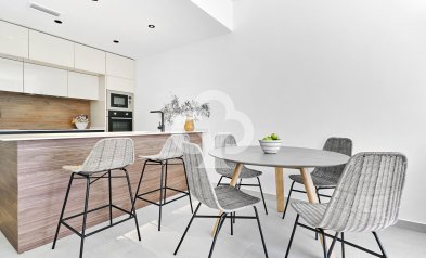 New Build - Bungalows -
Torrevieja - 03185, Calle Ramón Rubial, 30