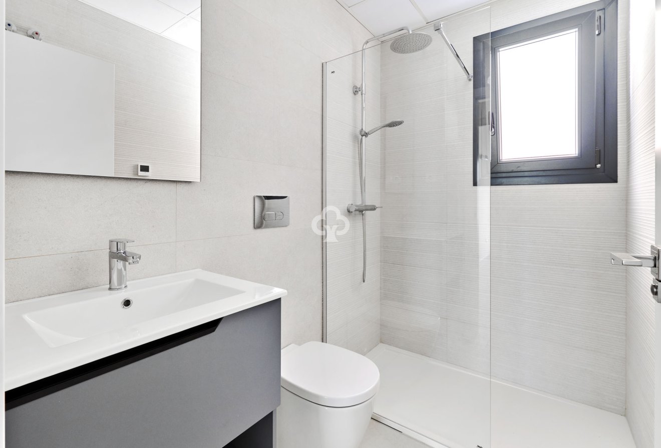 New Build - Bungalows -
Torrevieja - 03185, Calle Ramón Rubial, 30