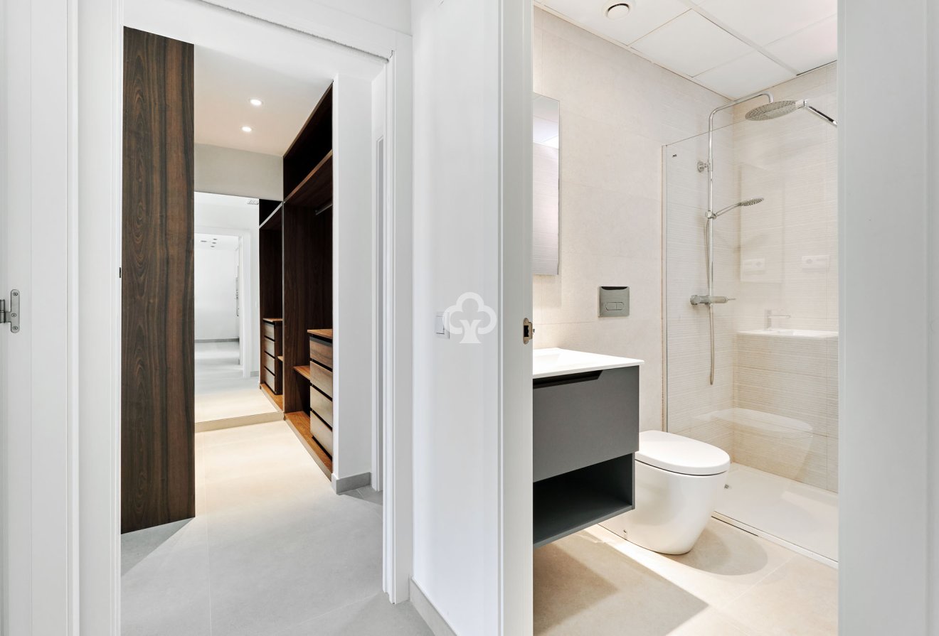 New Build - Bungalows -
Torrevieja - 03185, Calle Ramón Rubial, 30