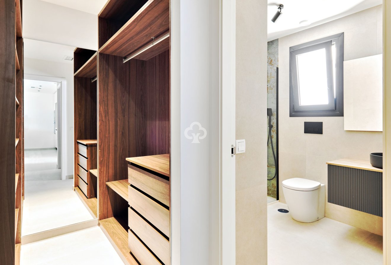 New Build - Bungalows -
Torrevieja - 03185, Calle Ramón Rubial, 30