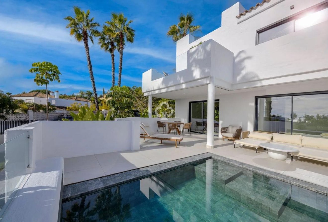 New Build - Adosados -
Estepona - Calle Tolox, 8