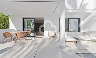 New Build - Adosados -
Estepona - Calle Tolox, 8