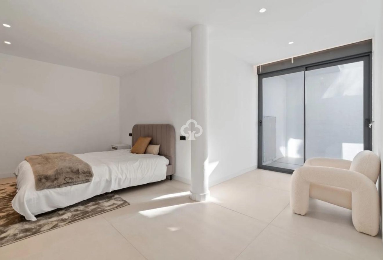 New Build - Adosados -
Estepona - Calle Tolox, 8