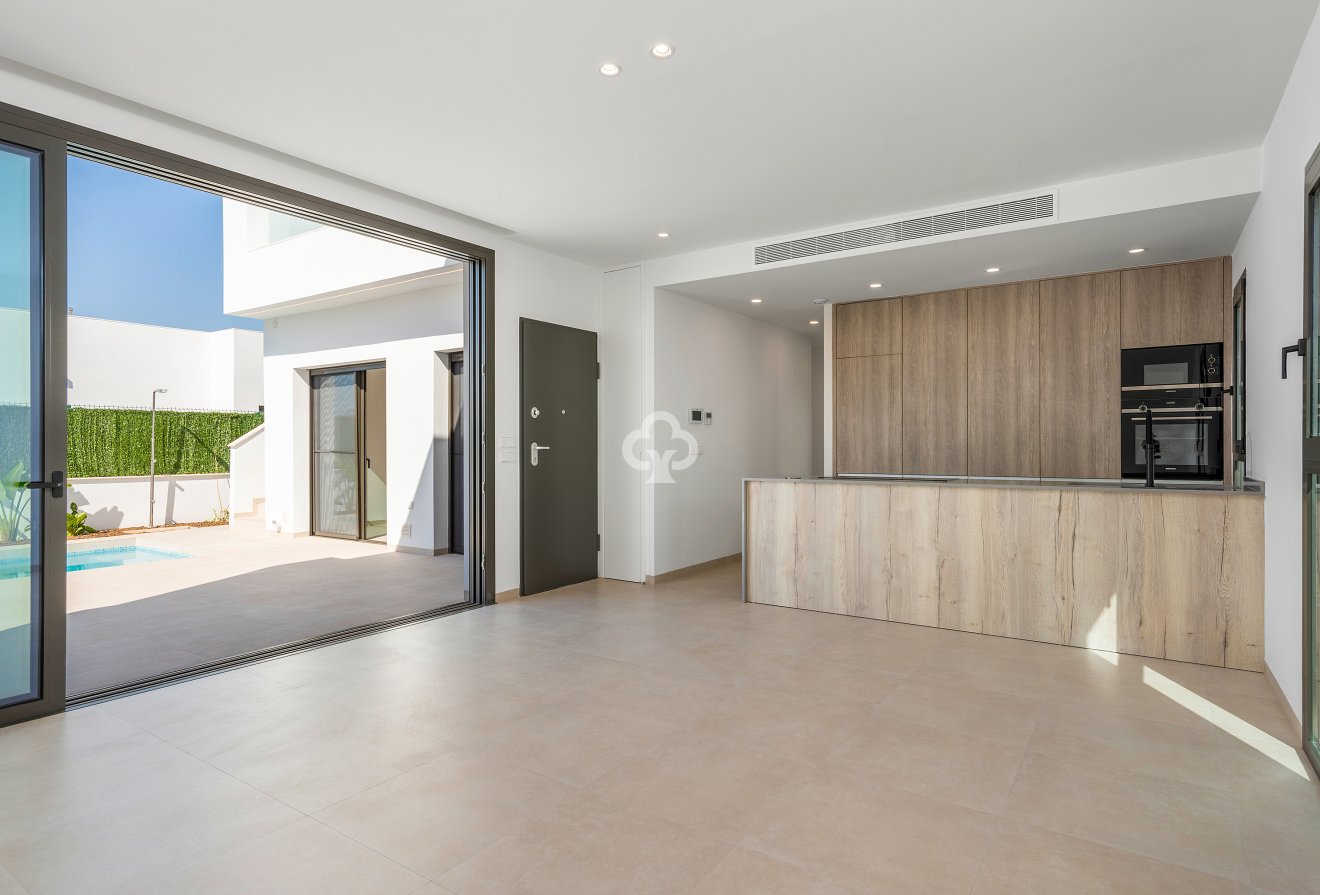 Obra nueva - Chalet independiente -
Los Alcázares - 30710