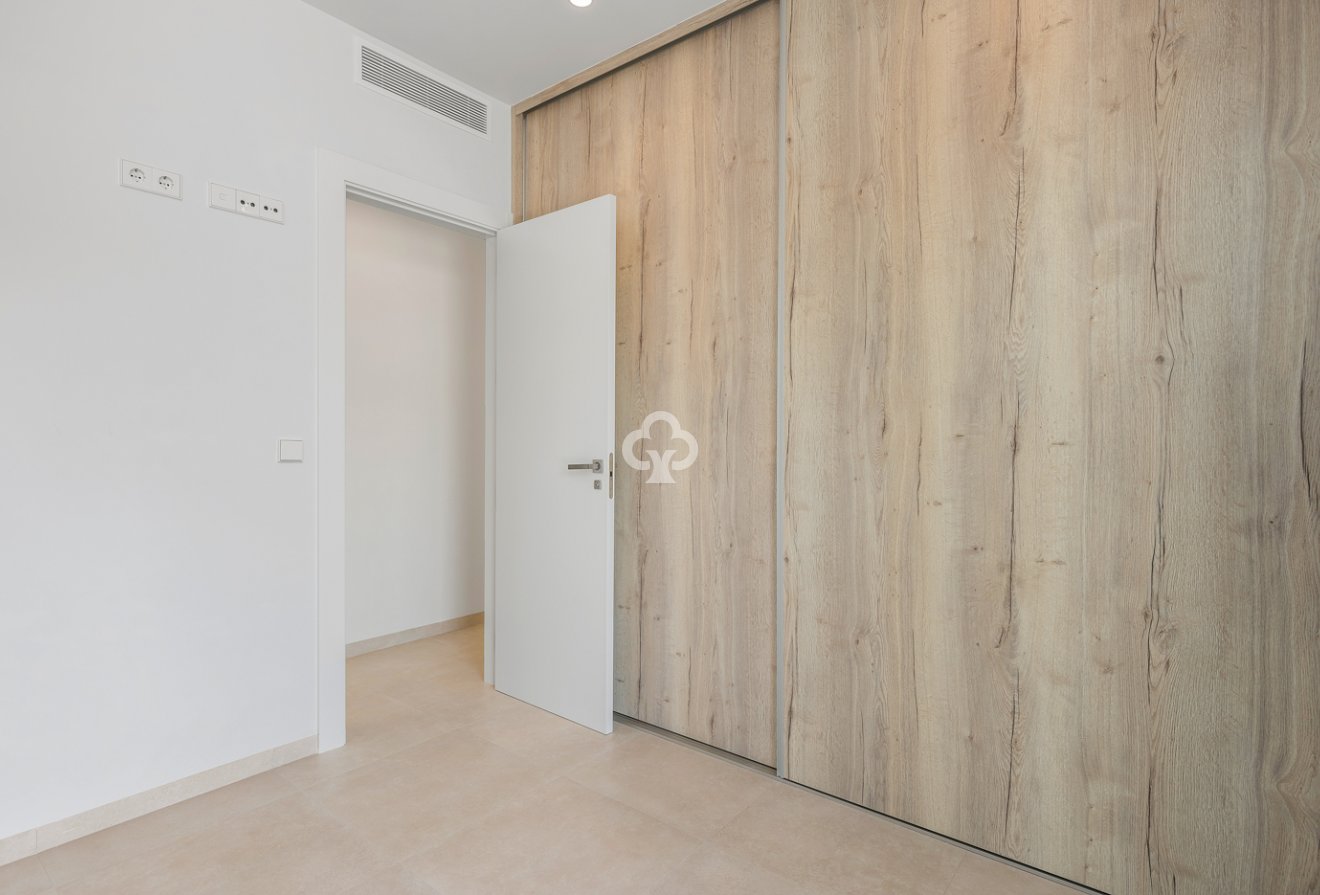 Obra nueva - Chalet independiente -
Los Alcázares - 30710