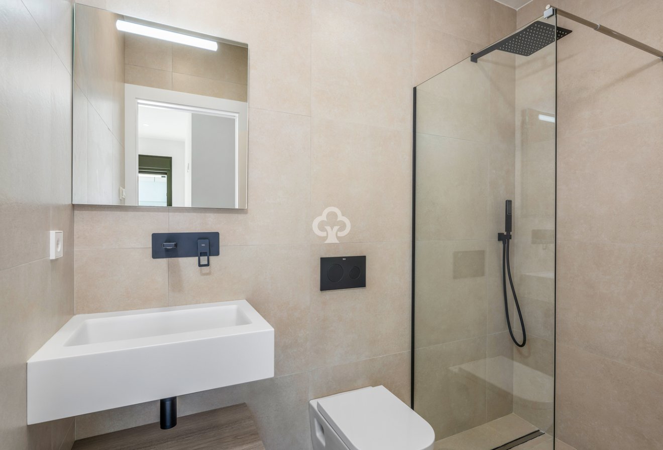 Obra nueva - Chalet independiente -
Los Alcázares - 30710