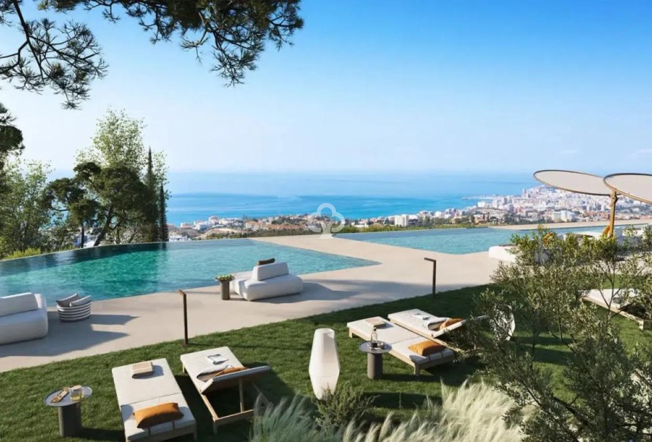 Obra nueva - Apartamentos -
Fuengirola - Avenida Fuengirola s/n