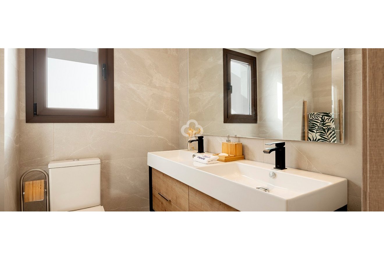 New Build - Adosados -
Istan - 29611