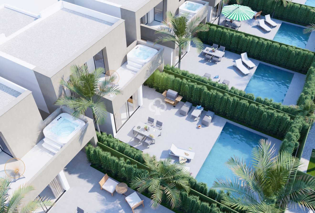 Uudiskohde - Chalet independiente -
Estrella de Mar