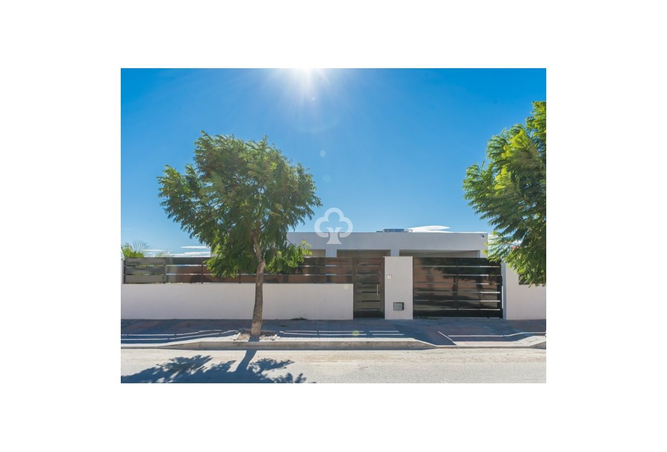 Obra nueva - Villas -
Fortuna