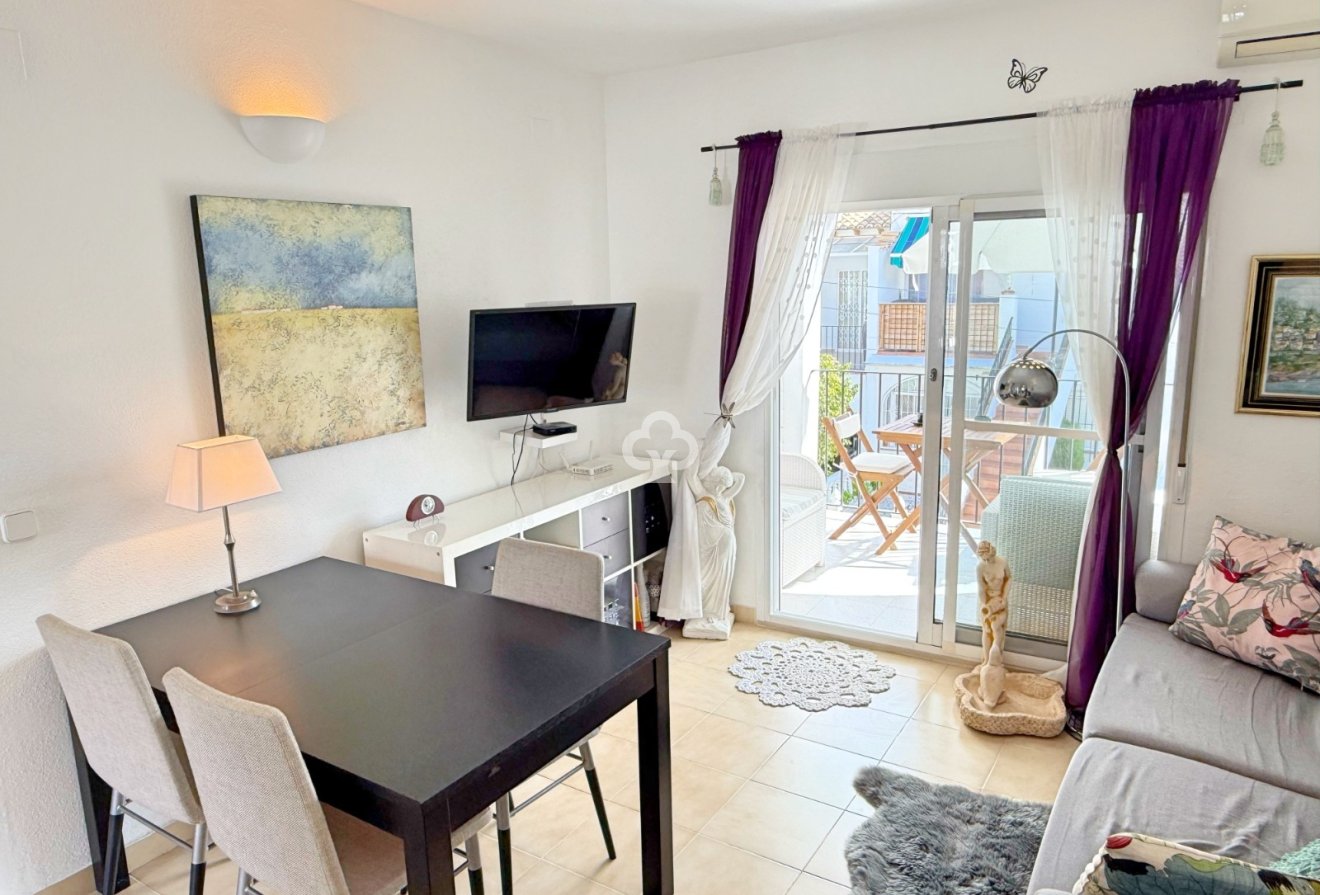 Resale - Bungalow -
Torrevieja - Los balcones