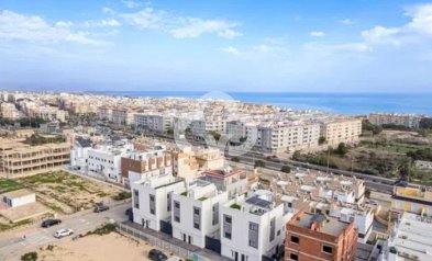 Obra nueva - Adosados -
Guardamar del Segura - Calle Callosa, 15