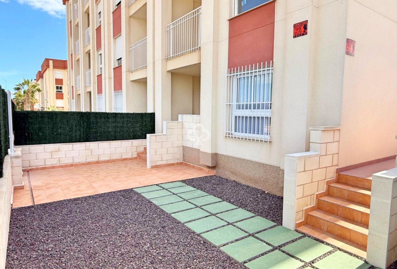 Resale - Apartment / flat -
Orihuela Costa - Cabo roig - La Zenia