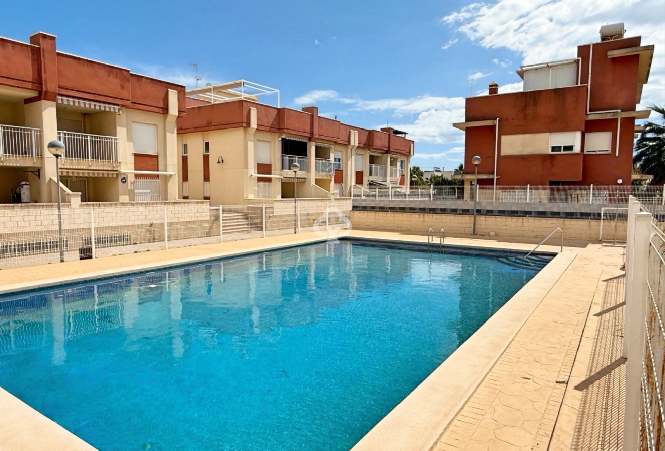Resale - Apartment / flat -
Orihuela Costa - Cabo roig - La Zenia