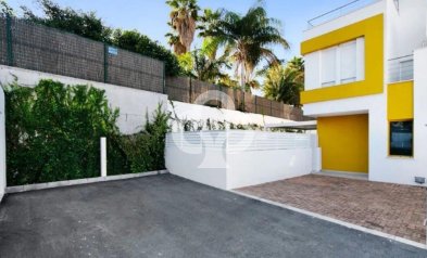 Neue Gebäude - Detached houses -
Denia