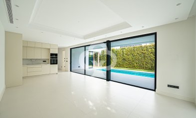 New Build - Villas -
Marbella - 29660