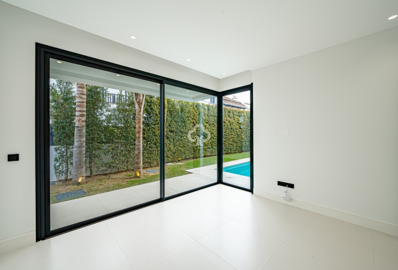 New Build - Villas -
Marbella - 29660