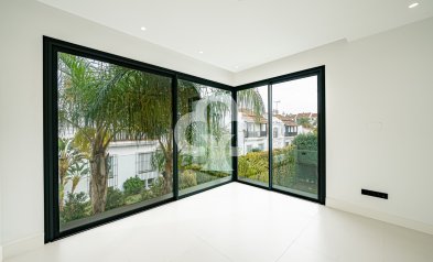 New Build - Villas -
Marbella - 29660