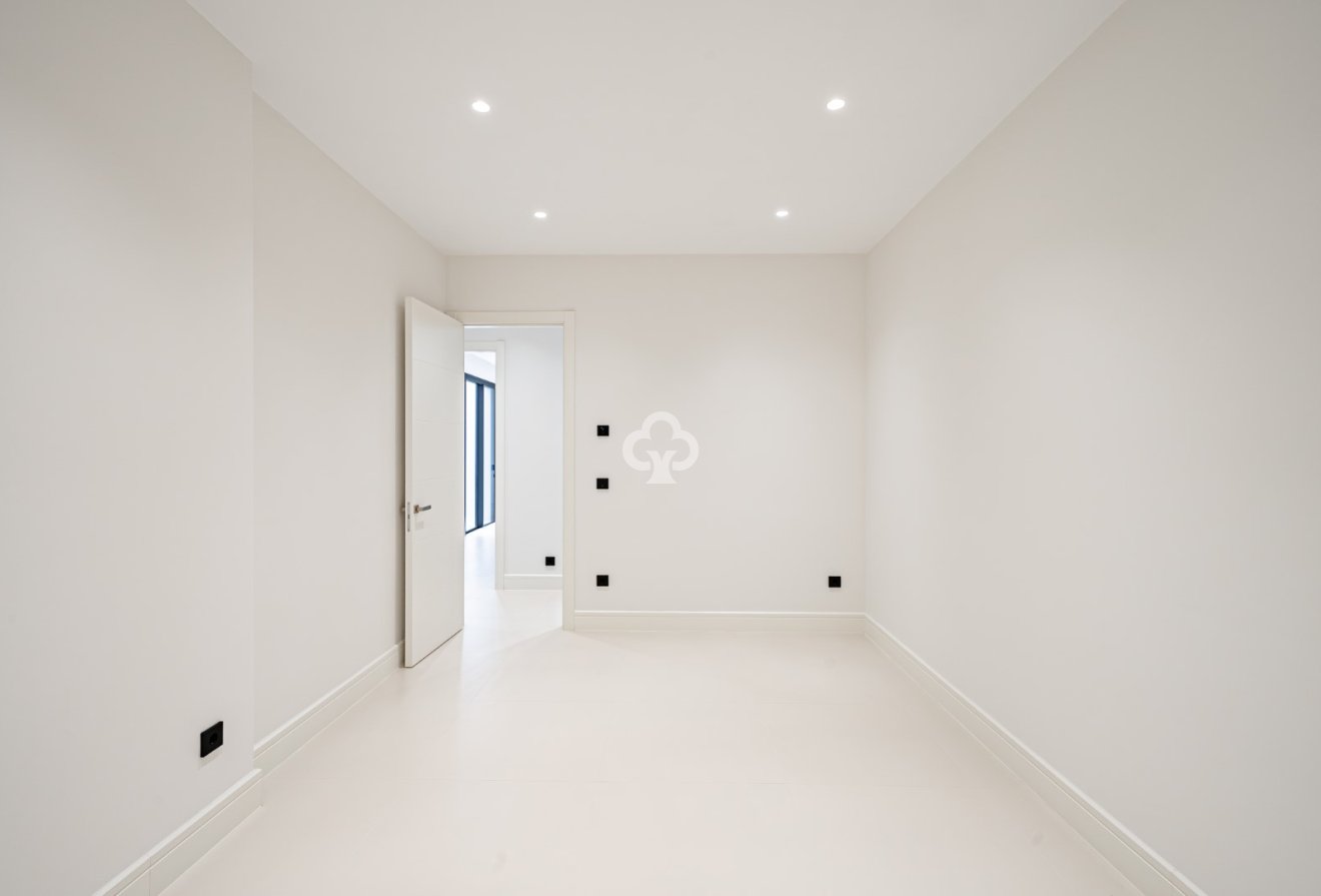 New Build - Villas -
Marbella - 29660