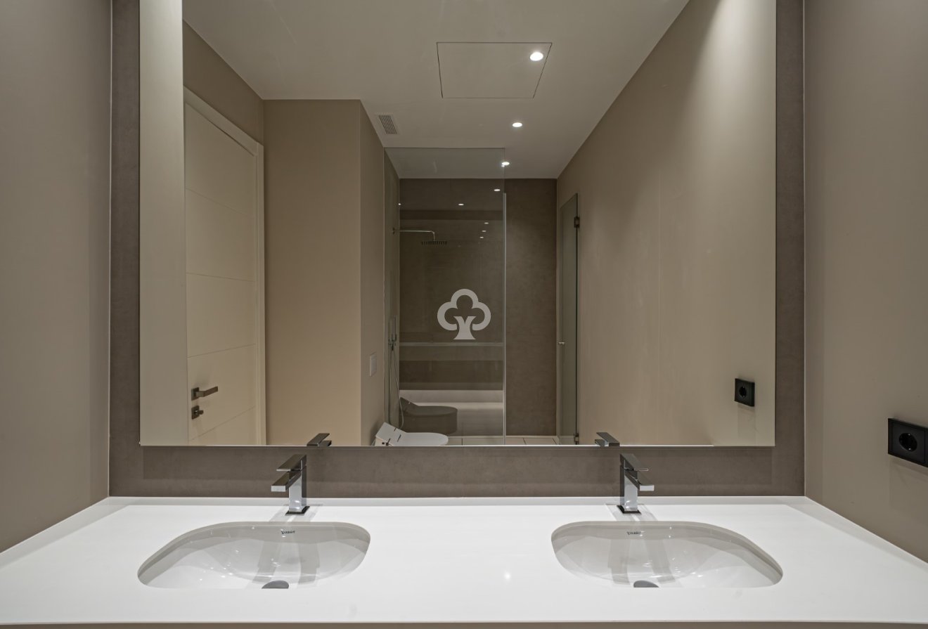 New Build - Villas -
Marbella - 29660