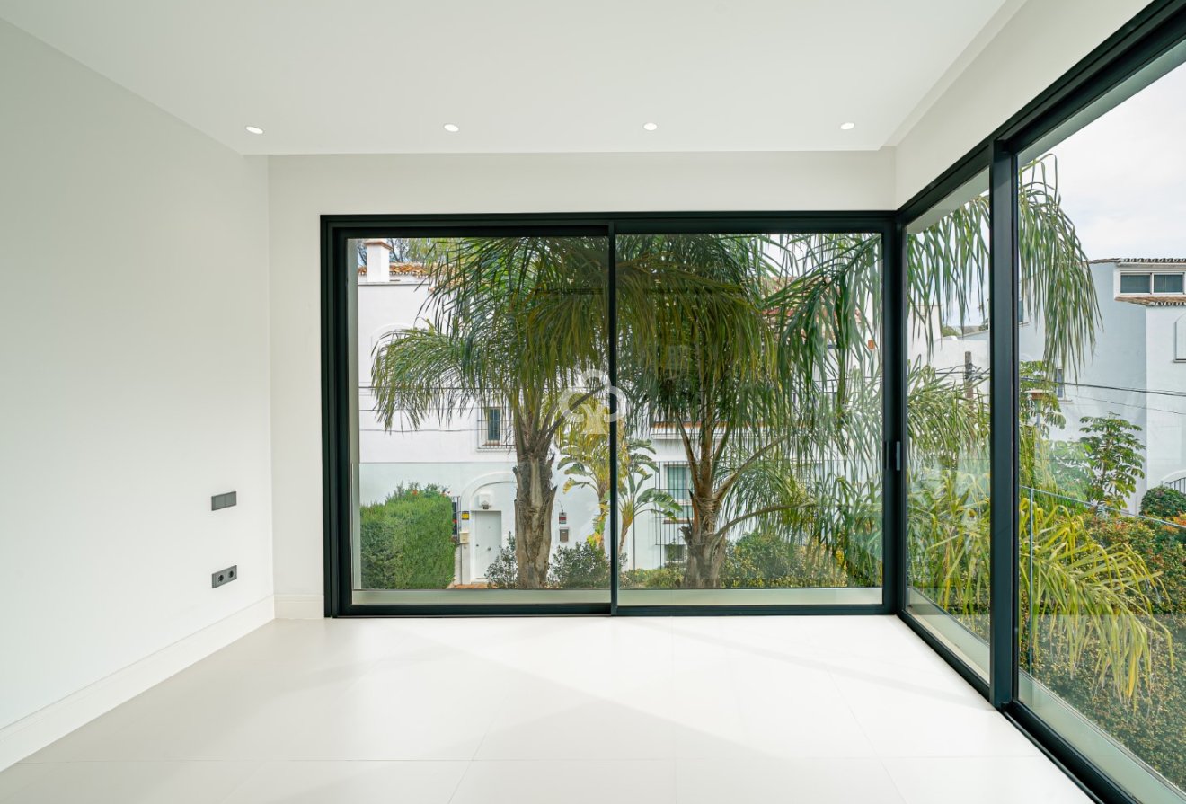 New Build - Villas -
Marbella - 29660