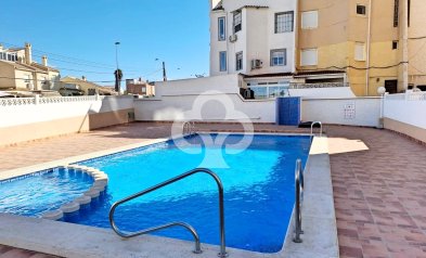 Resale - Apartment / flat -
Torrevieja - Nueva Torrevieja - Aguas Nuevas
